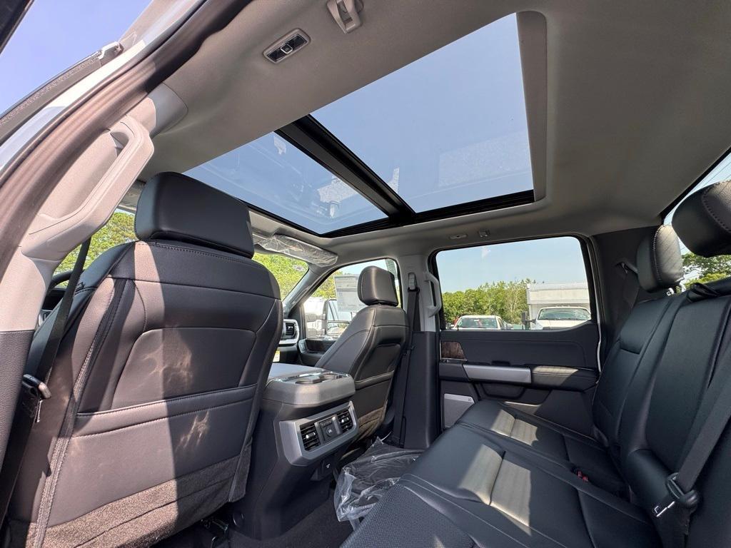 new 2025 Ford F-250 car, priced at $73,915