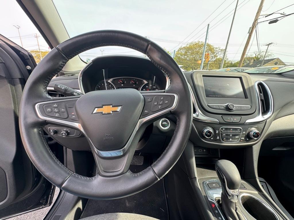 used 2022 Chevrolet Equinox car, priced at $24,900