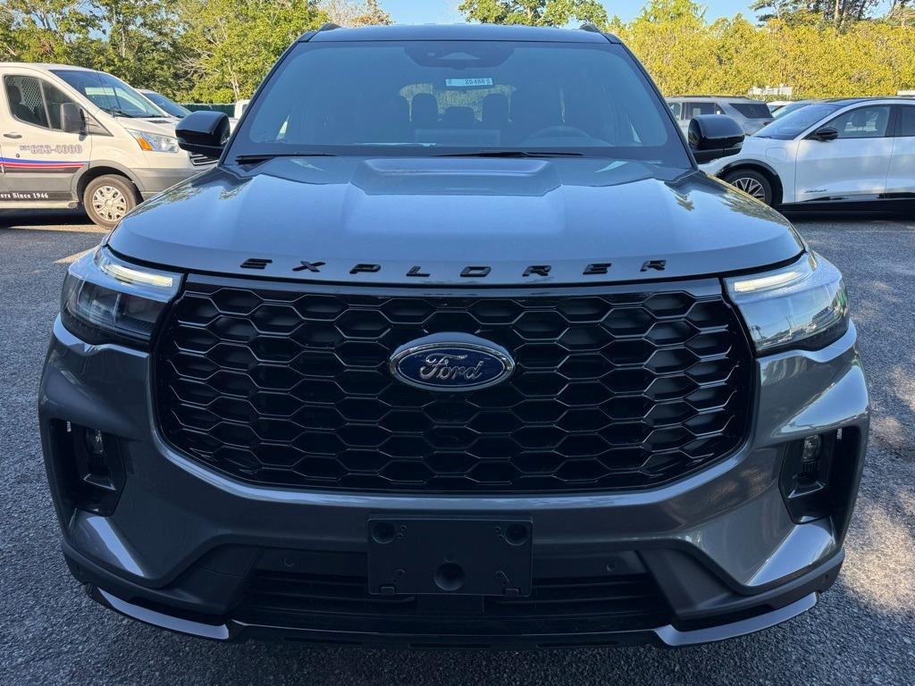 new 2025 Ford Explorer car, priced at $47,775