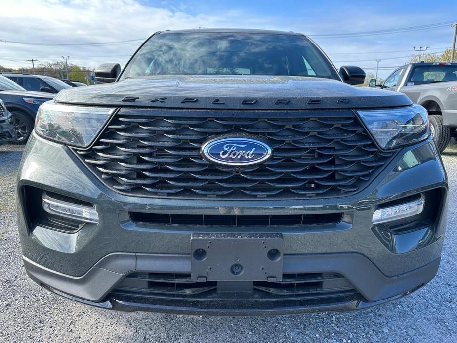 new 2024 Ford Explorer car, priced at $51,880