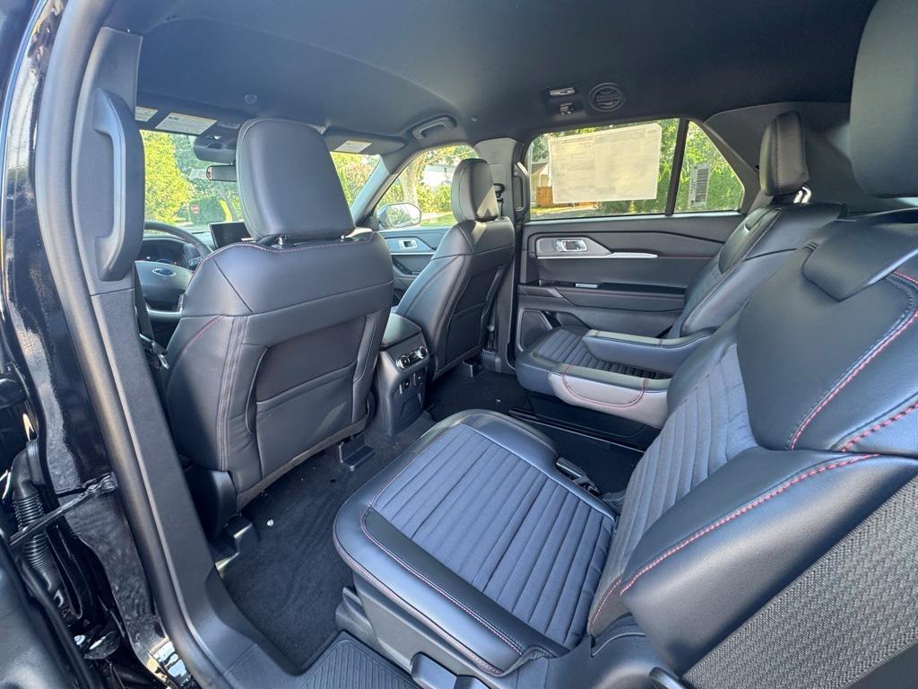 new 2025 Ford Explorer car, priced at $46,215