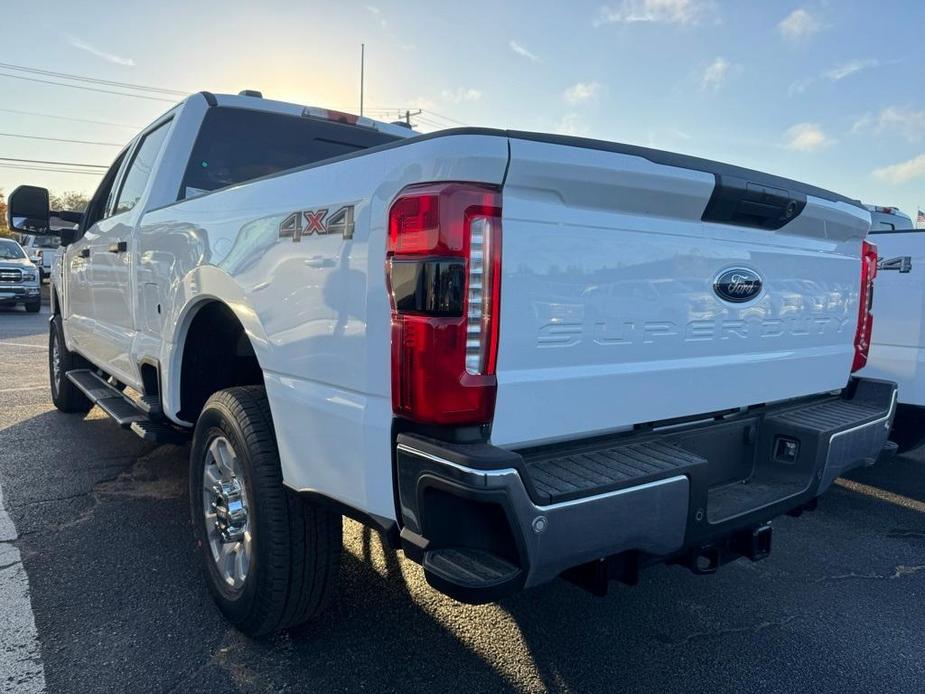 new 2024 Ford F-250 car, priced at $59,460