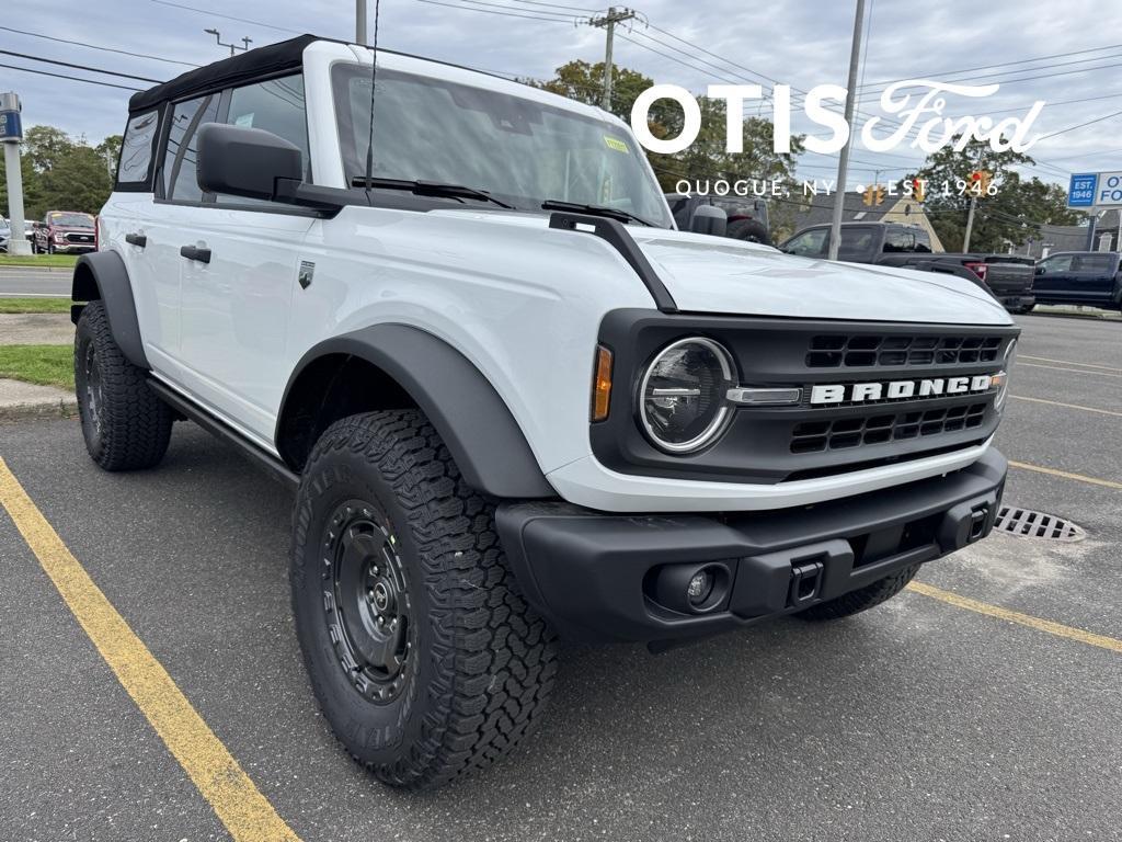 new 2025 Ford Bronco car, priced at $52,510