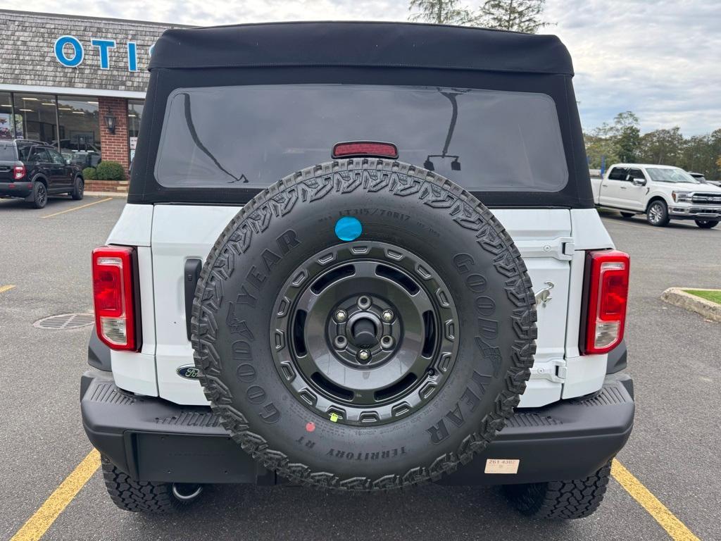 new 2025 Ford Bronco car, priced at $52,510