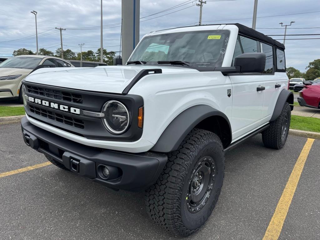 new 2025 Ford Bronco car, priced at $52,510