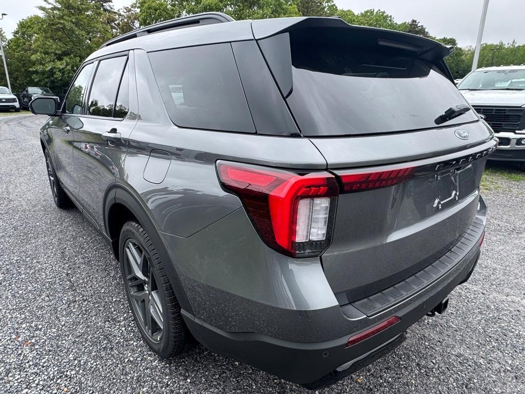 new 2025 Ford Explorer car, priced at $48,964