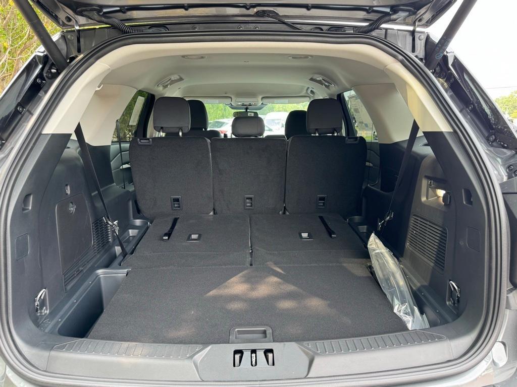 new 2025 Ford Explorer car, priced at $42,845