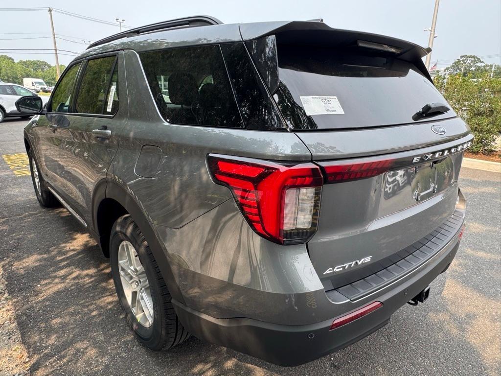new 2025 Ford Explorer car, priced at $42,845