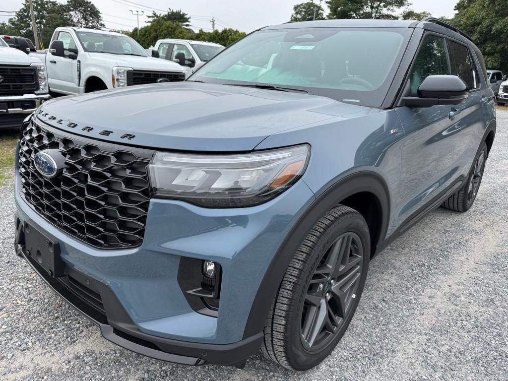 new 2025 Ford Explorer car, priced at $51,325