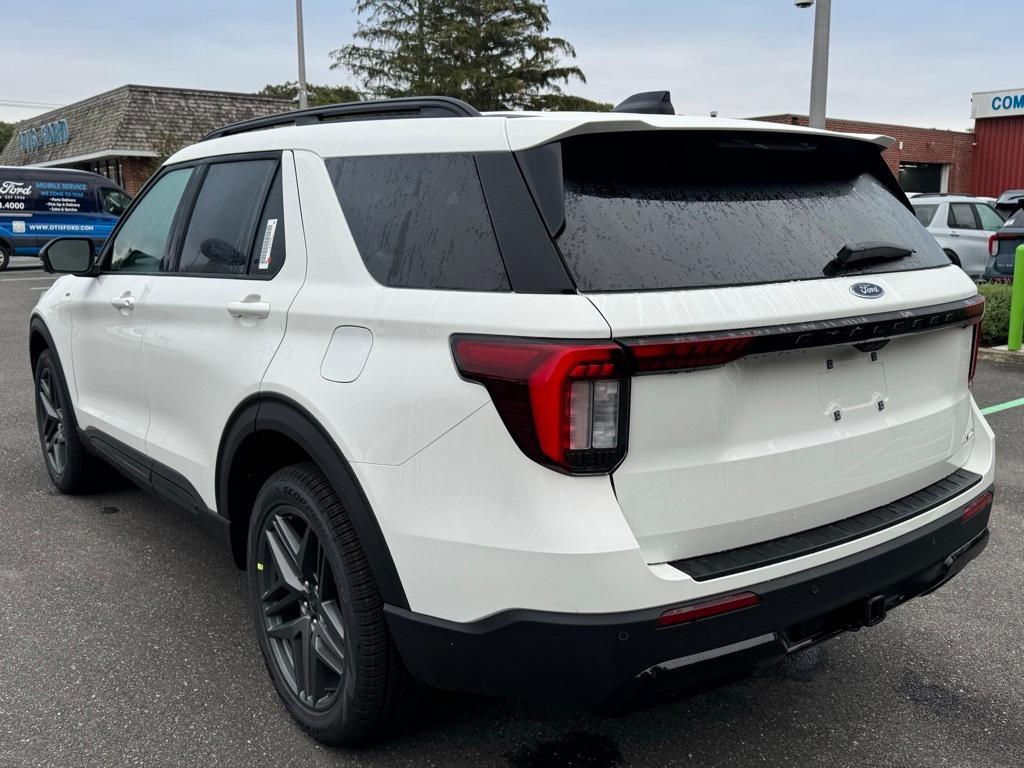 new 2025 Ford Explorer car, priced at $51,365