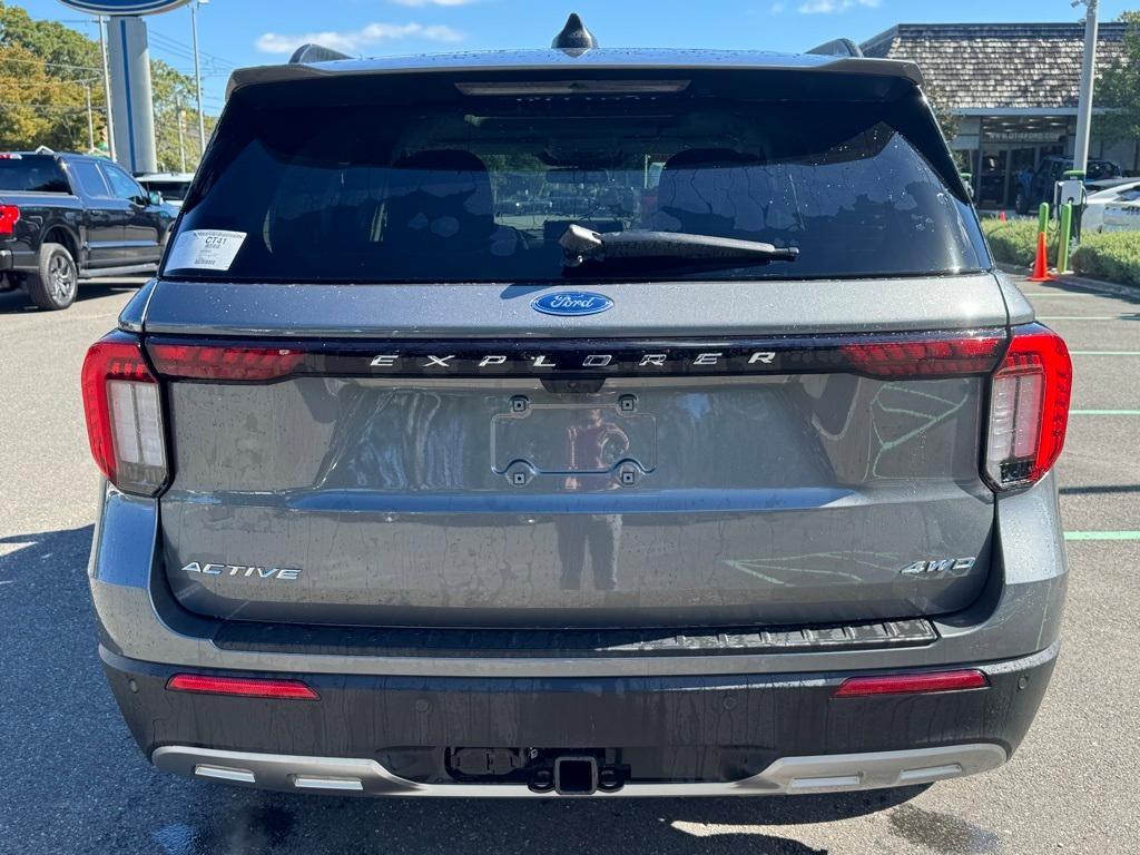 new 2025 Ford Explorer car, priced at $49,455