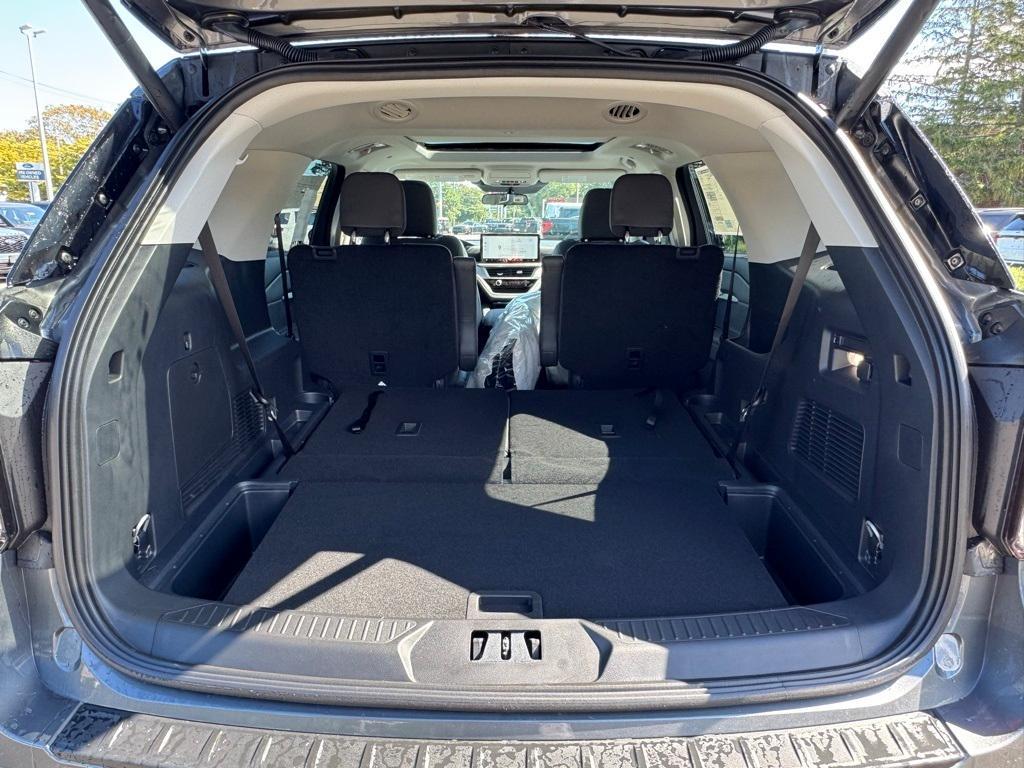 new 2025 Ford Explorer car, priced at $49,455