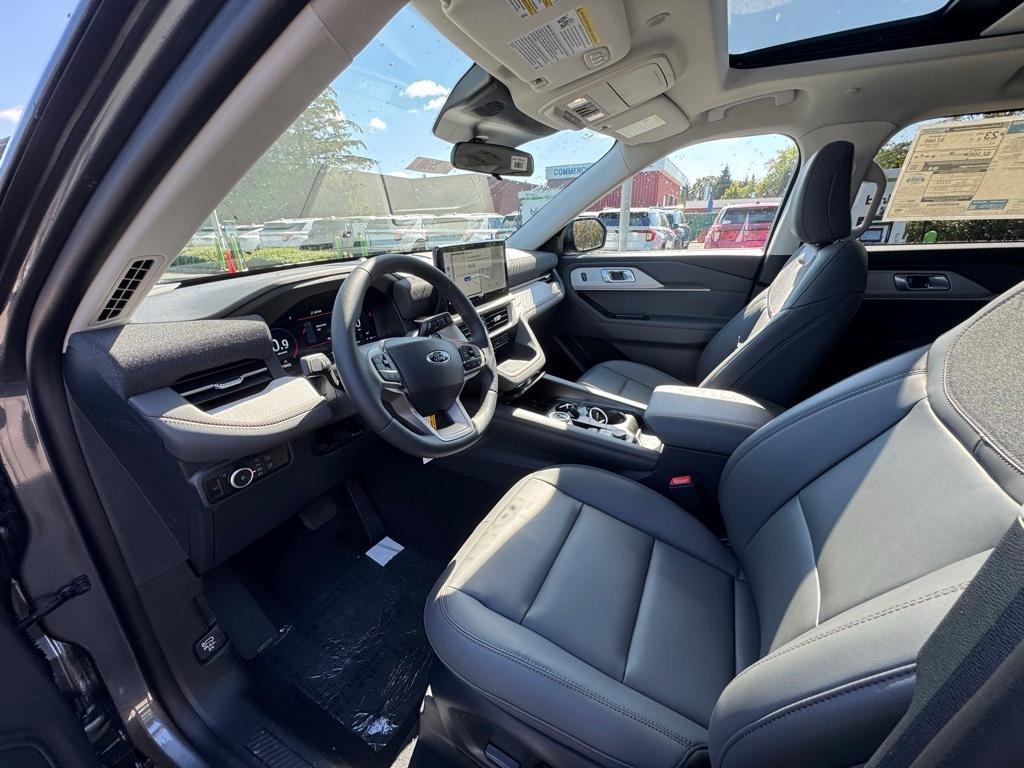 new 2025 Ford Explorer car, priced at $49,455