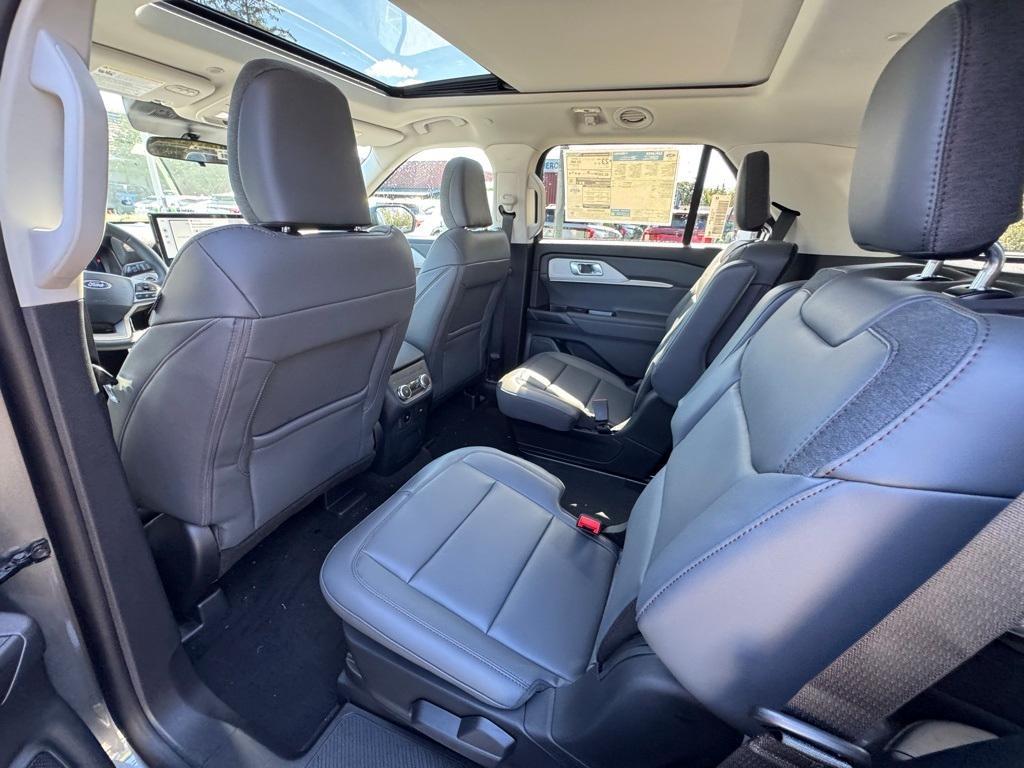 new 2025 Ford Explorer car, priced at $49,455