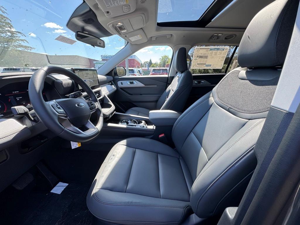 new 2025 Ford Explorer car, priced at $49,455