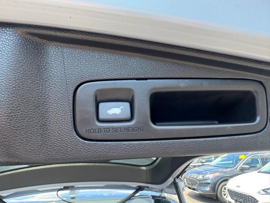 used 2022 Honda CR-V car, priced at $30,900