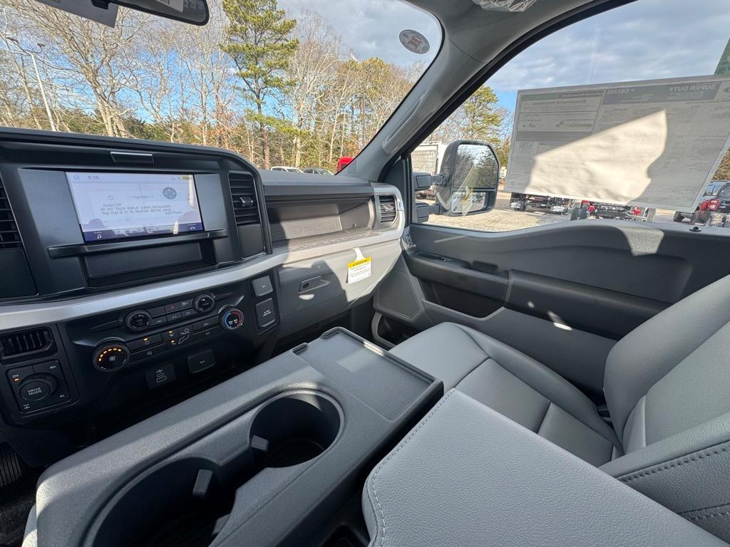 new 2025 Ford F-250 car
