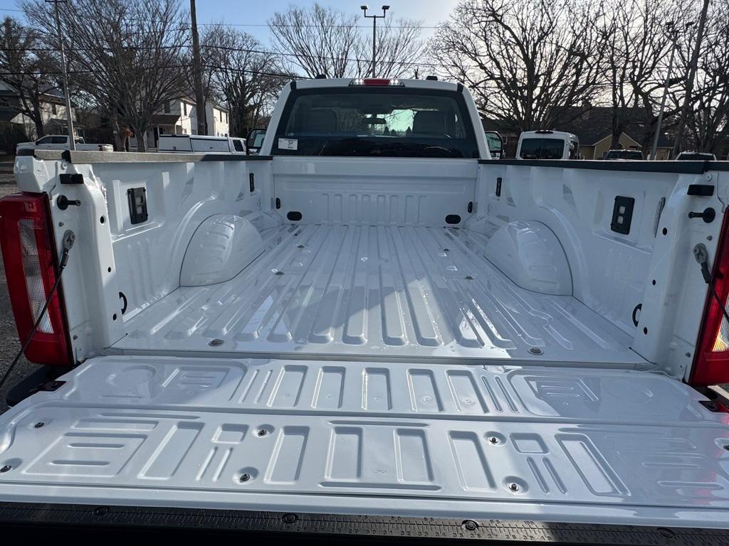 new 2025 Ford F-250 car