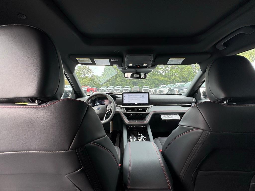 new 2025 Ford Explorer car, priced at $52,265