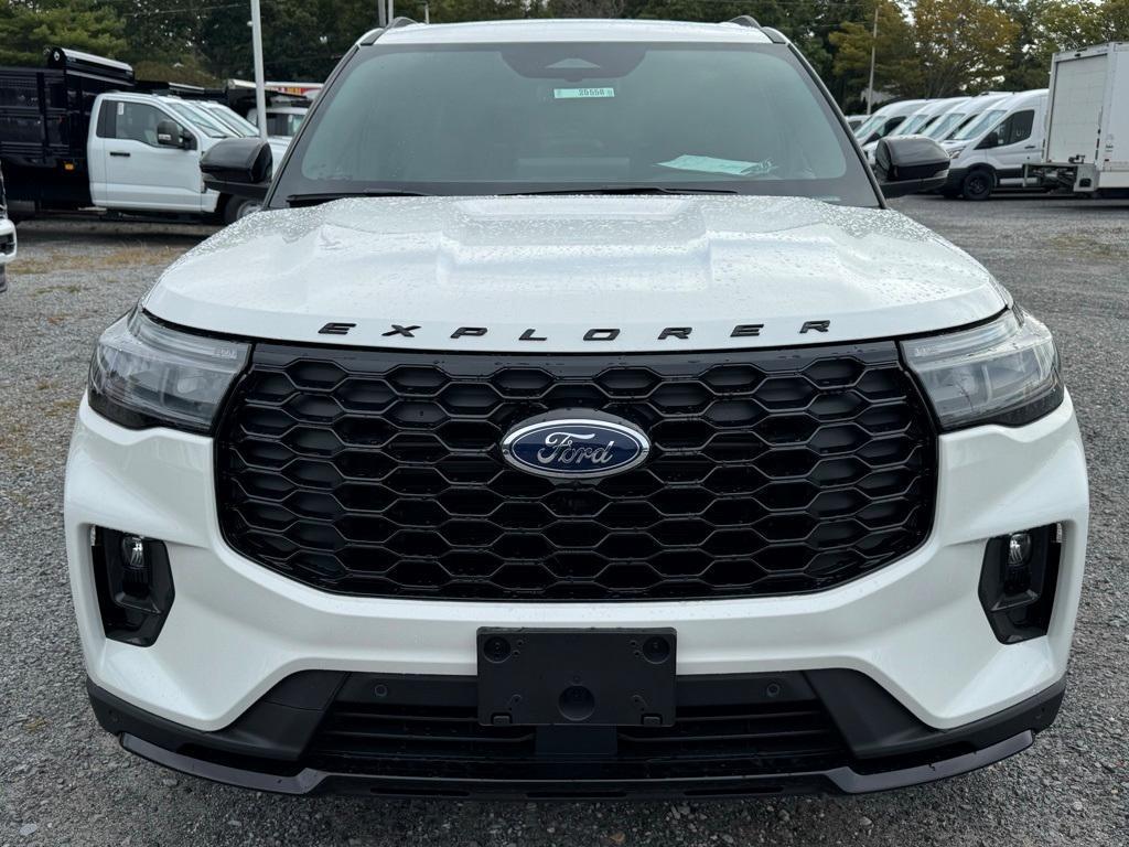 new 2025 Ford Explorer car, priced at $52,265
