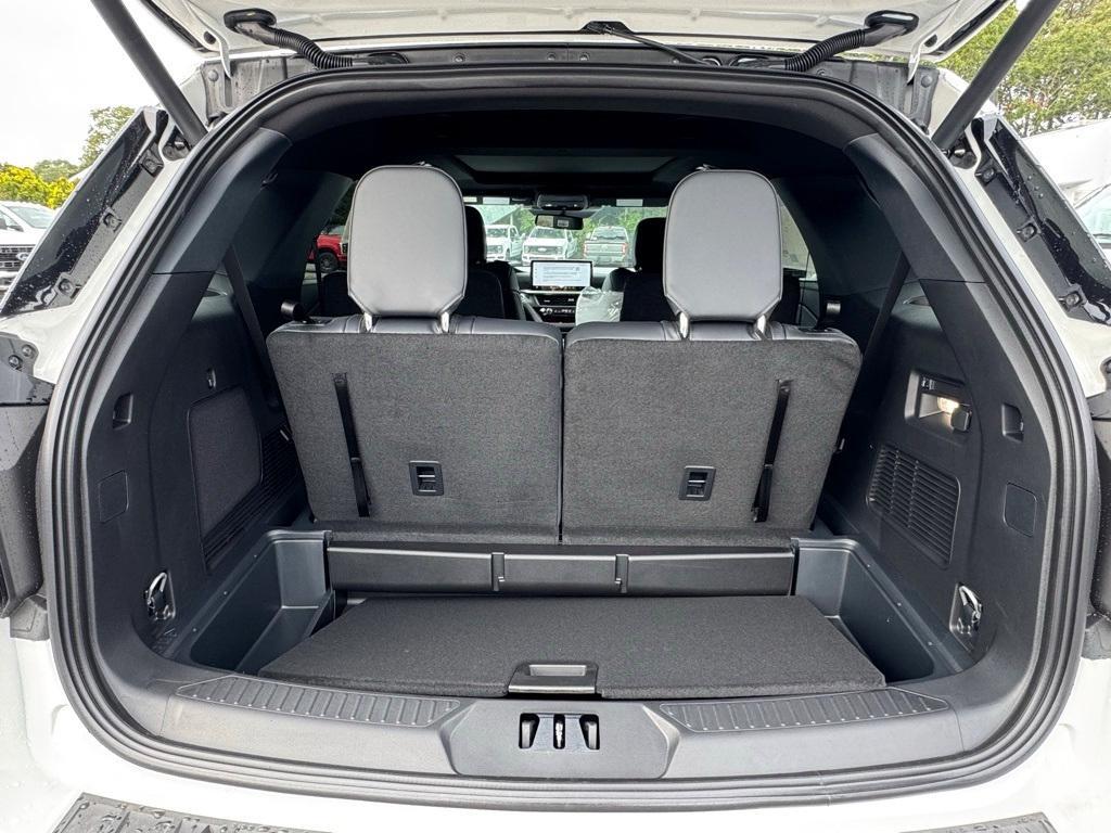 new 2025 Ford Explorer car, priced at $52,265