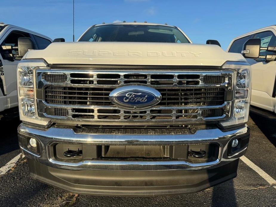 new 2024 Ford F-250 car, priced at $59,460