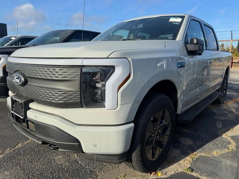 new 2024 Ford F-150 Lightning car, priced at $57,633