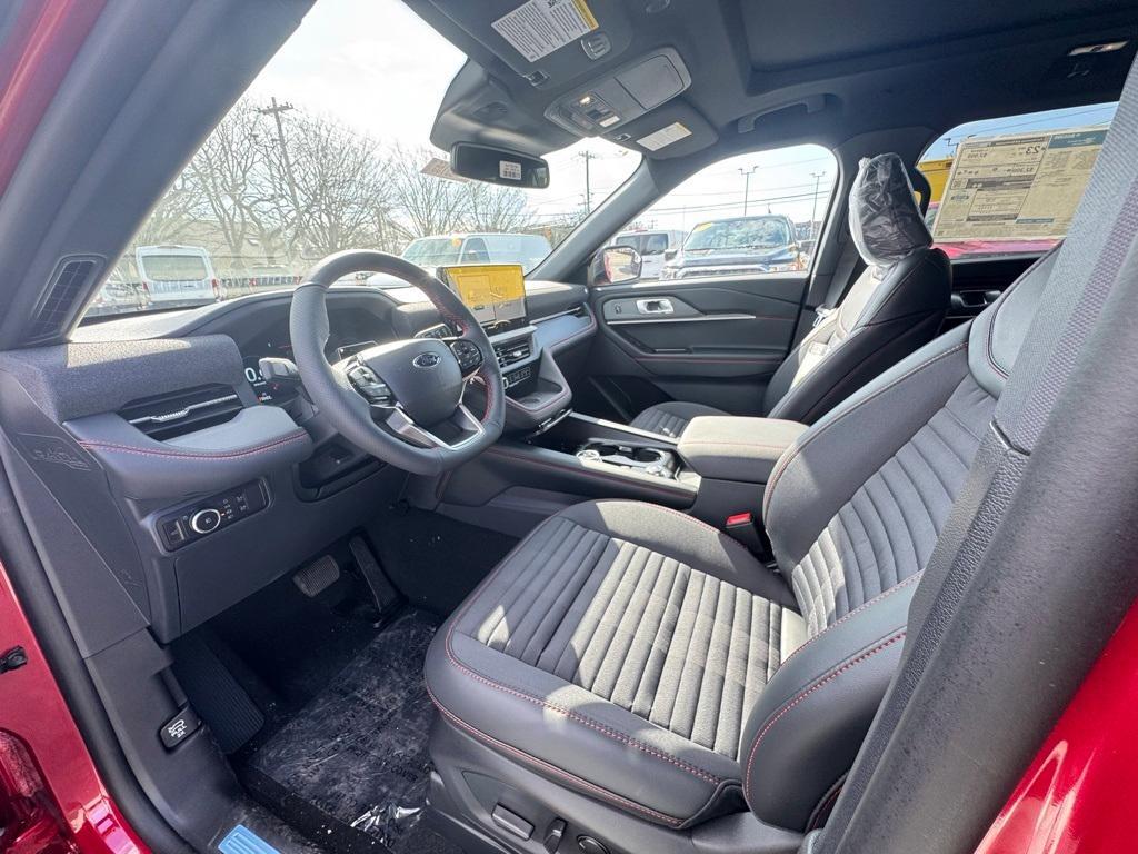 new 2025 Ford Explorer car