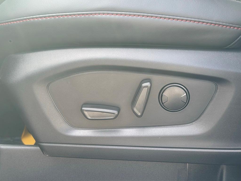 new 2025 Ford Explorer car