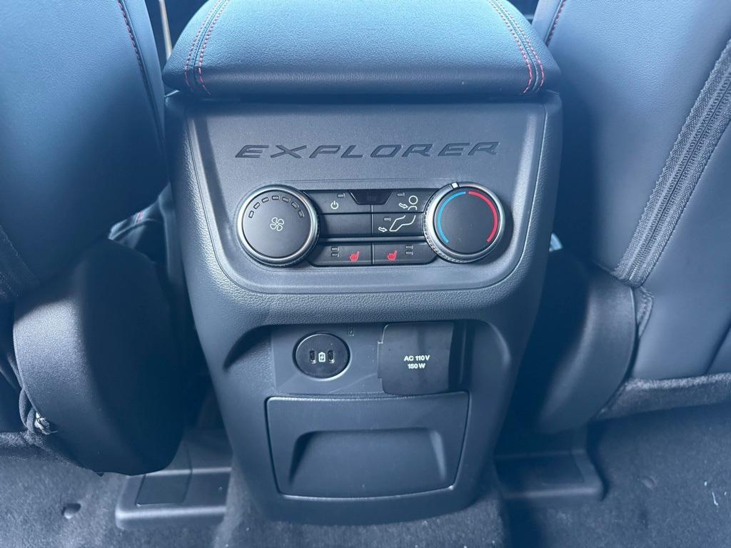 new 2025 Ford Explorer car, priced at $51,565