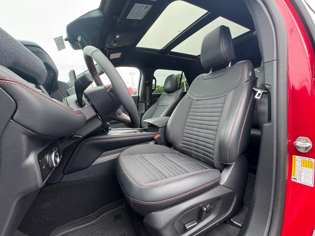new 2025 Ford Explorer car