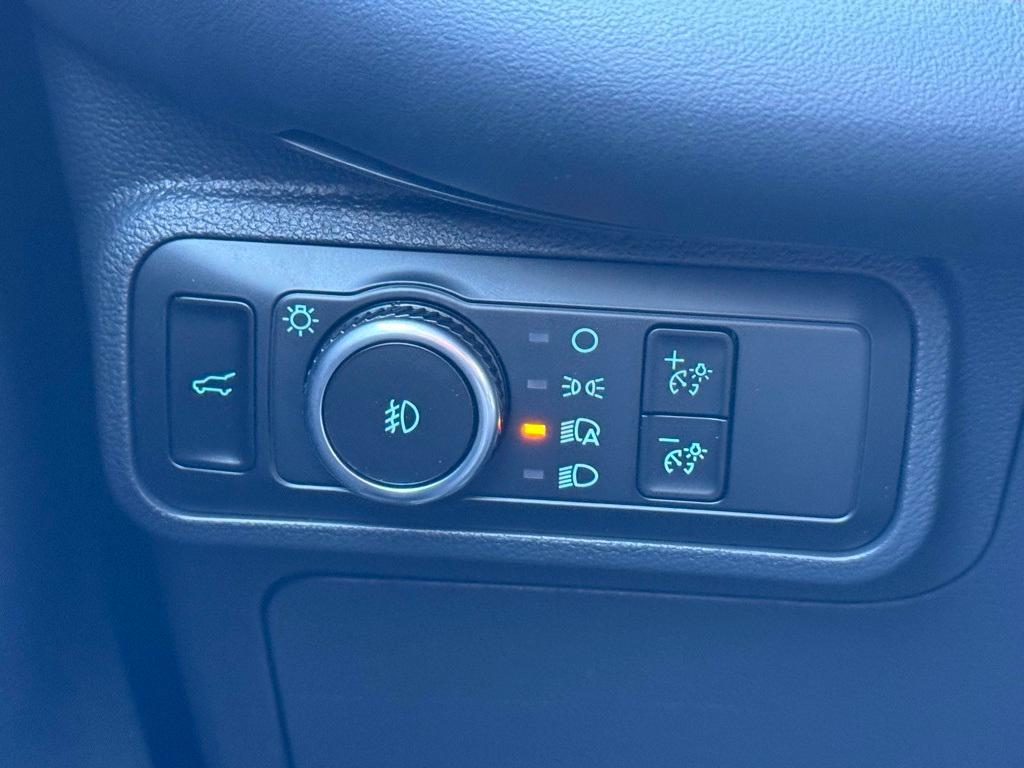new 2025 Ford Explorer car, priced at $51,725