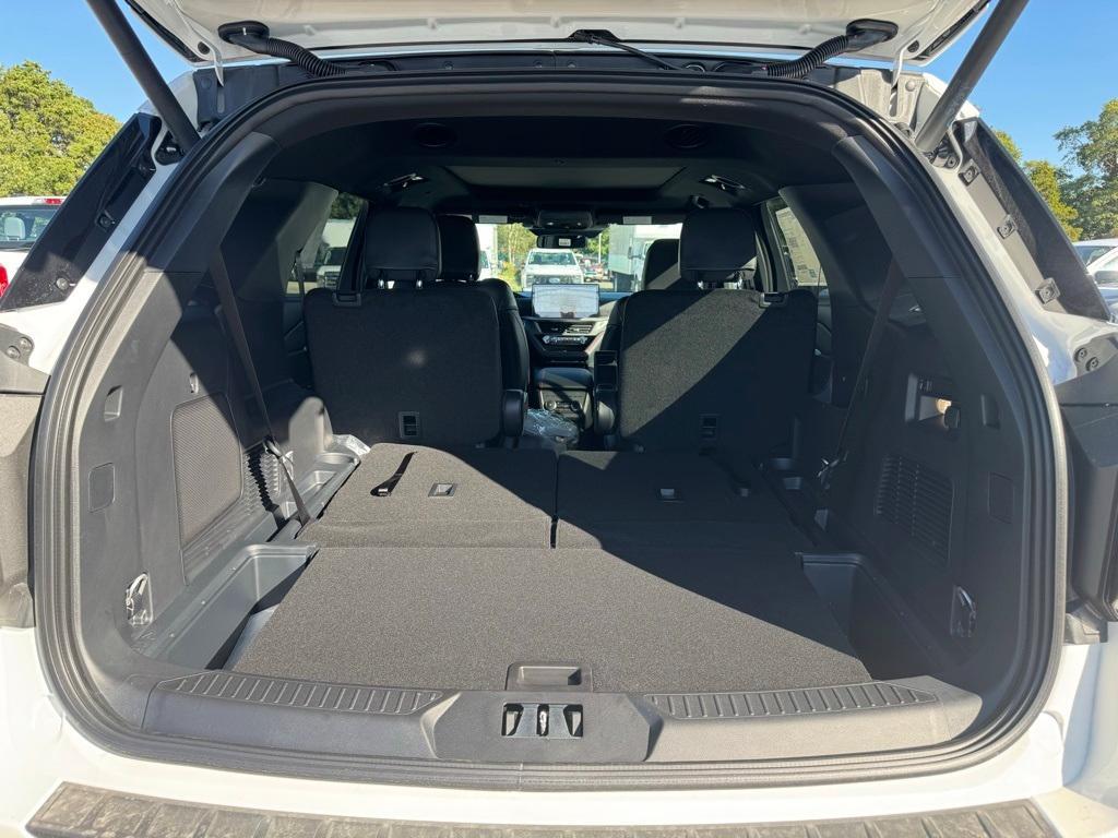 new 2025 Ford Explorer car, priced at $51,725