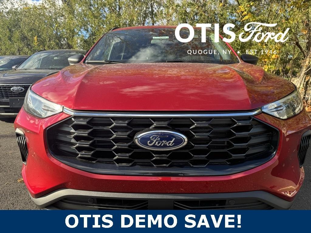 new 2025 Ford Escape car, priced at $33,117