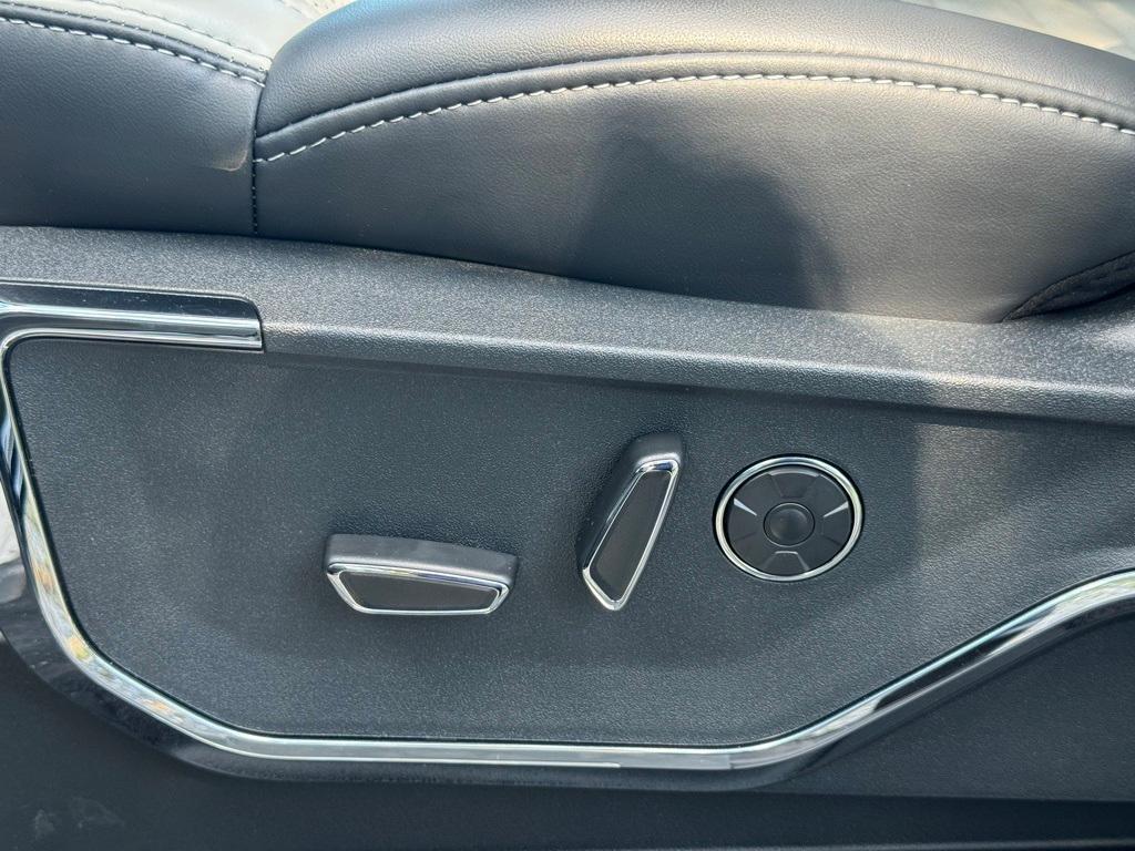 new 2025 Ford F-150 Lightning car, priced at $79,111