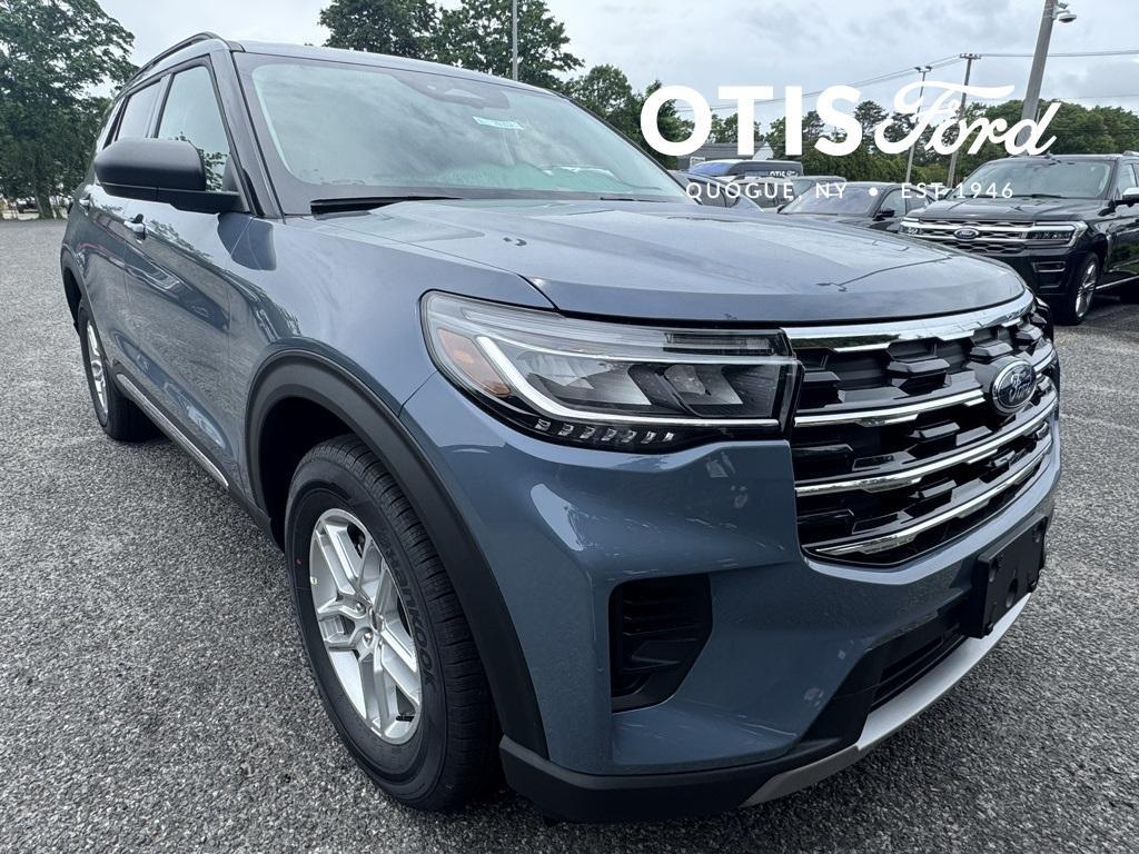 new 2025 Ford Explorer car, priced at $42,575