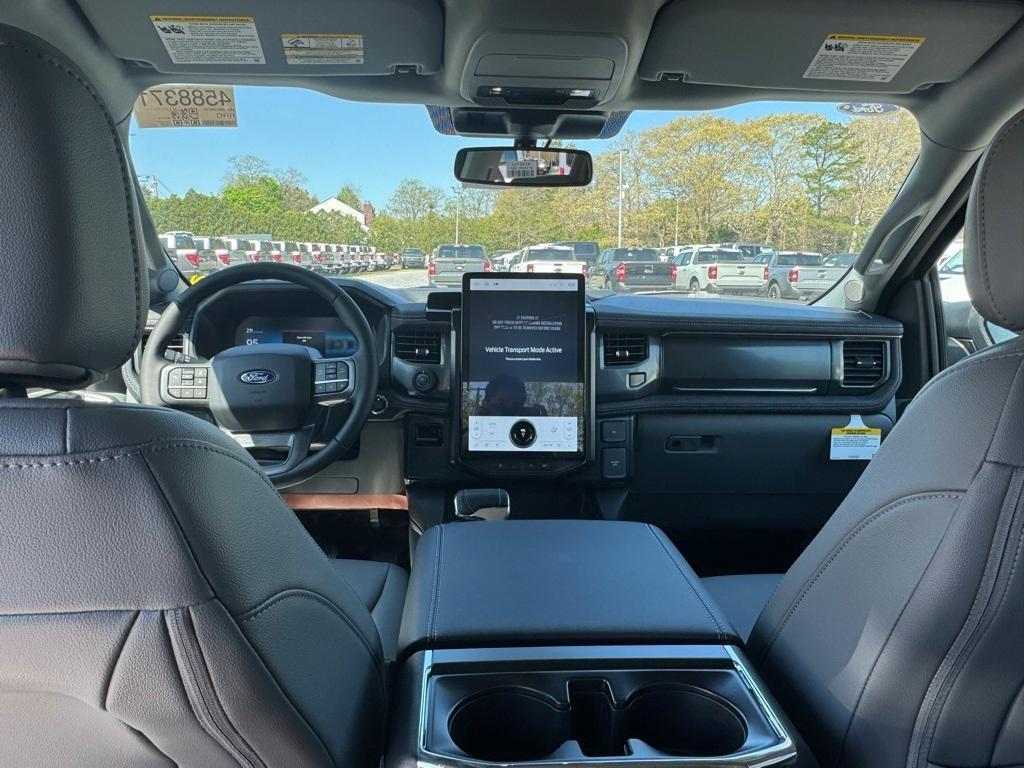 new 2025 Ford F-150 Lightning car