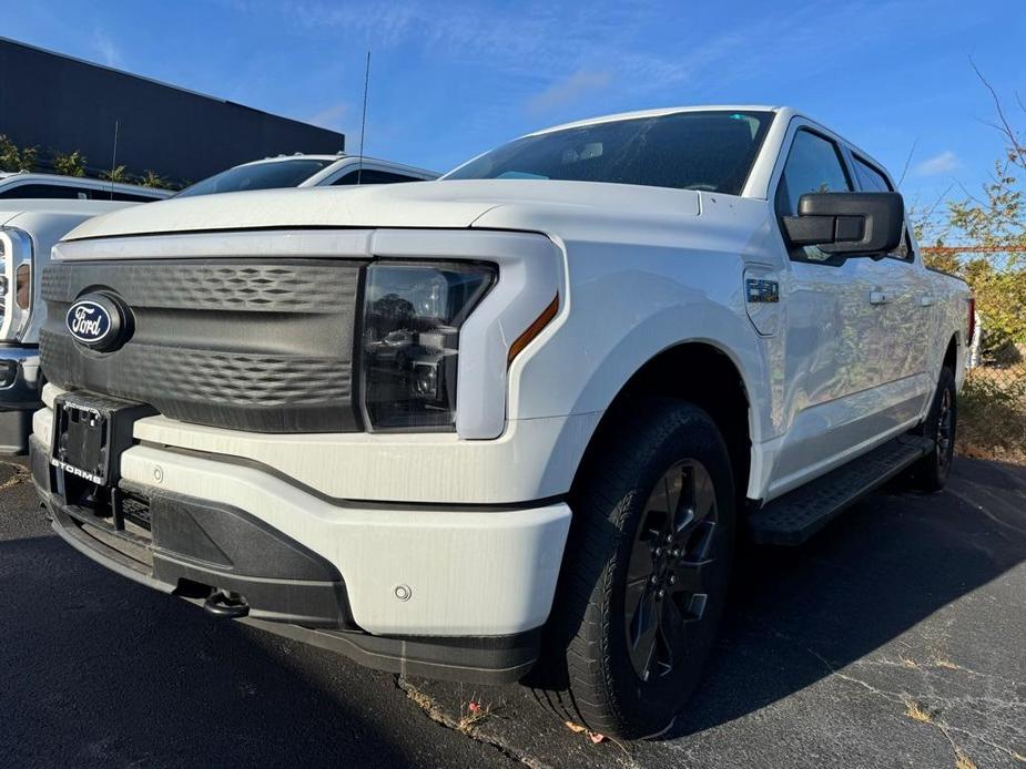 new 2024 Ford F-150 Lightning car, priced at $65,776