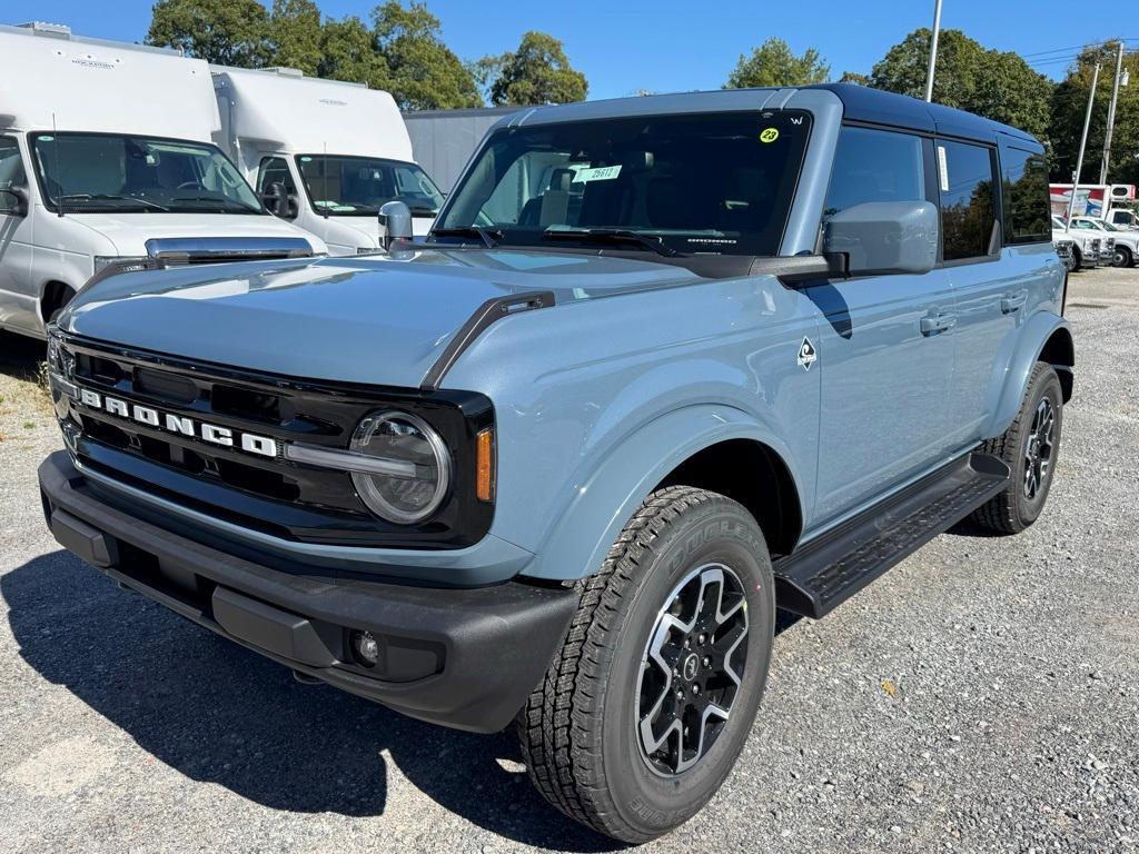 new 2025 Ford Bronco car, priced at $50,925