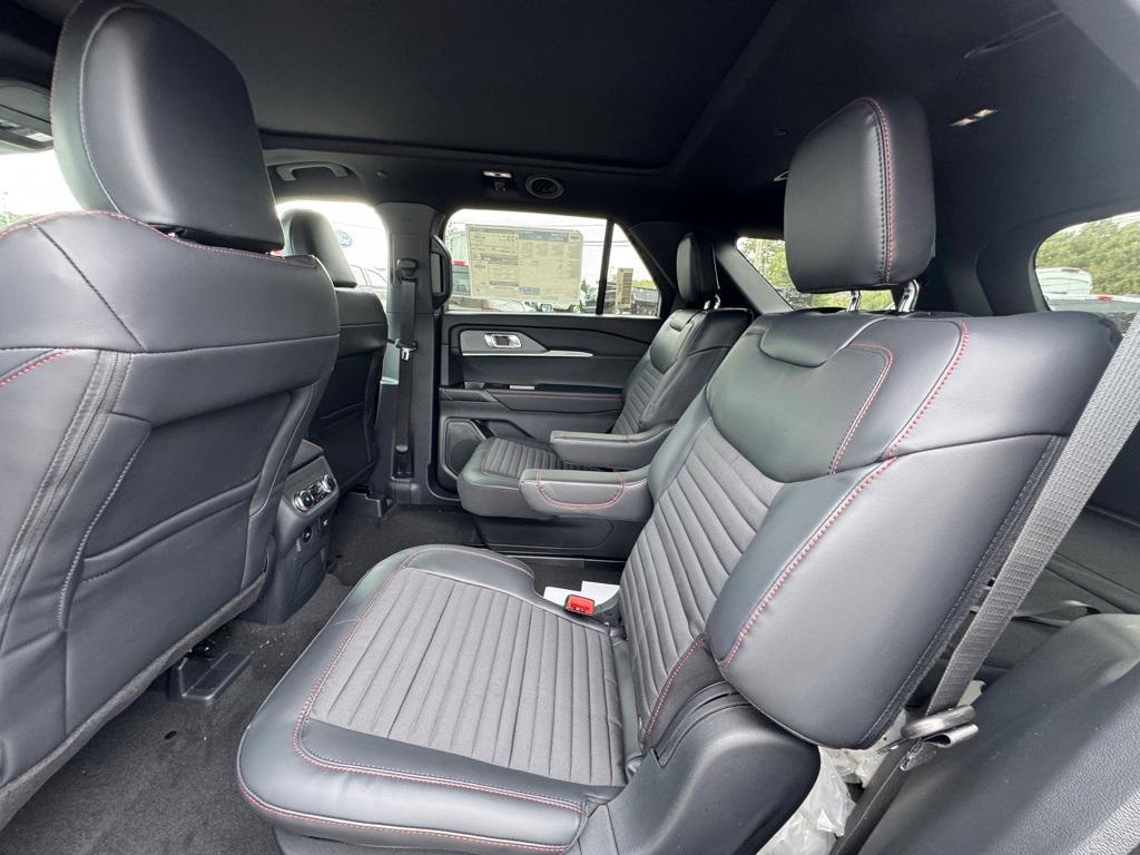 new 2025 Ford Explorer car, priced at $50,770