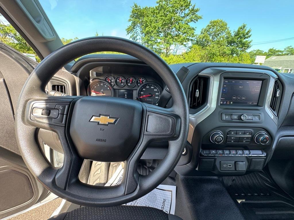 used 2024 Chevrolet Silverado 1500 car, priced at $30,700