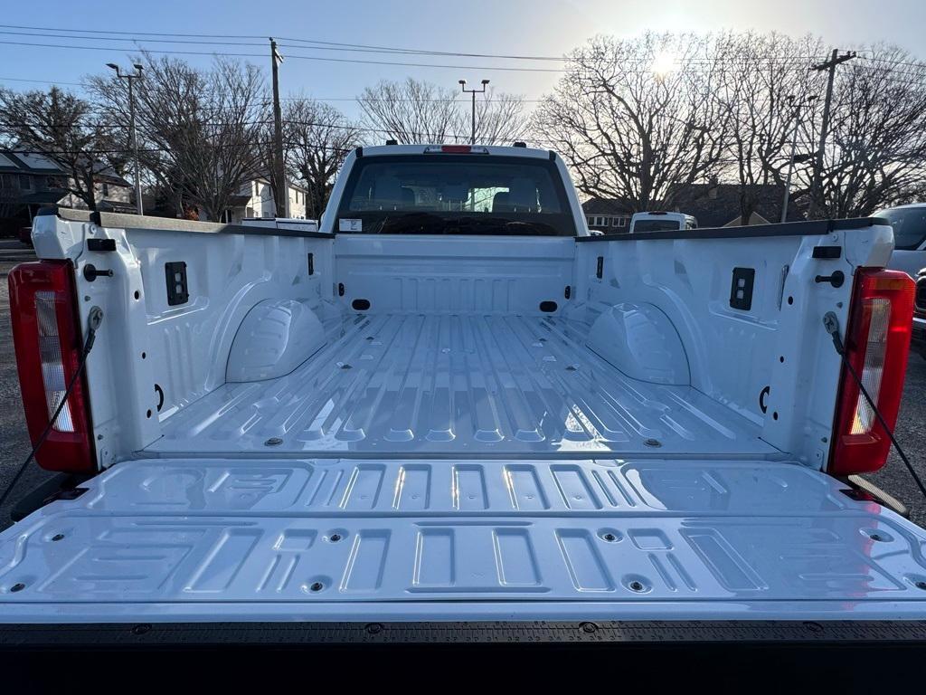 new 2025 Ford F-250 car