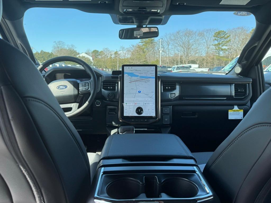 new 2025 Ford F-150 Lightning car