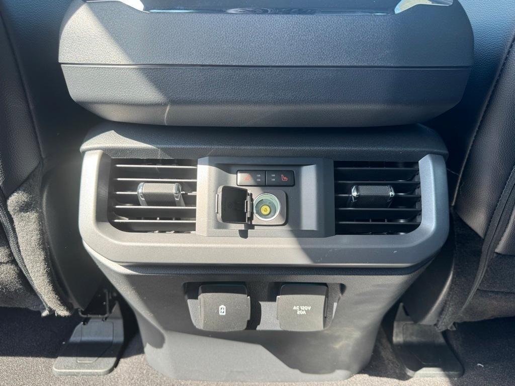 new 2025 Ford F-150 Lightning car