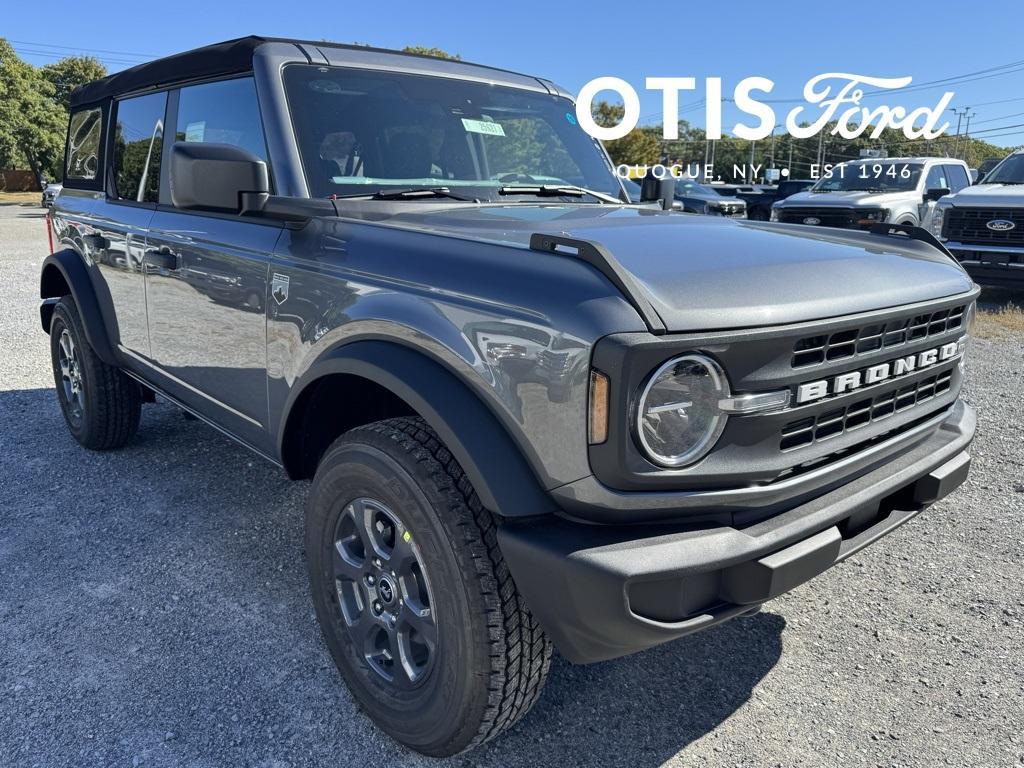 new 2025 Ford Bronco car, priced at $43,835