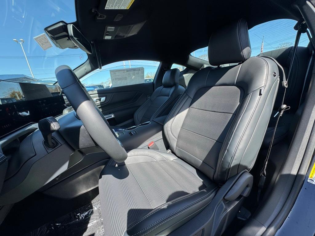 new 2025 Ford Mustang car