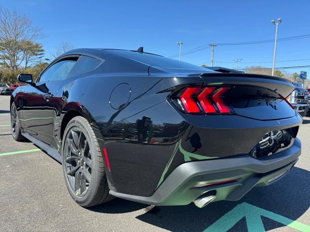 new 2025 Ford Mustang car