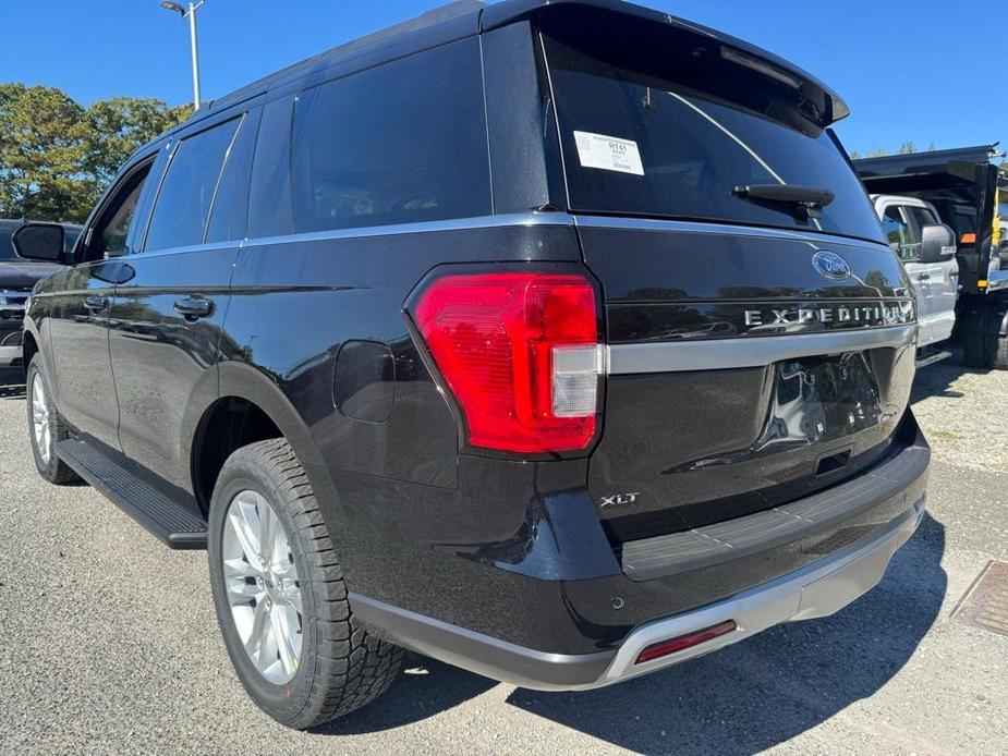 new 2024 Ford Expedition car, priced at $66,615