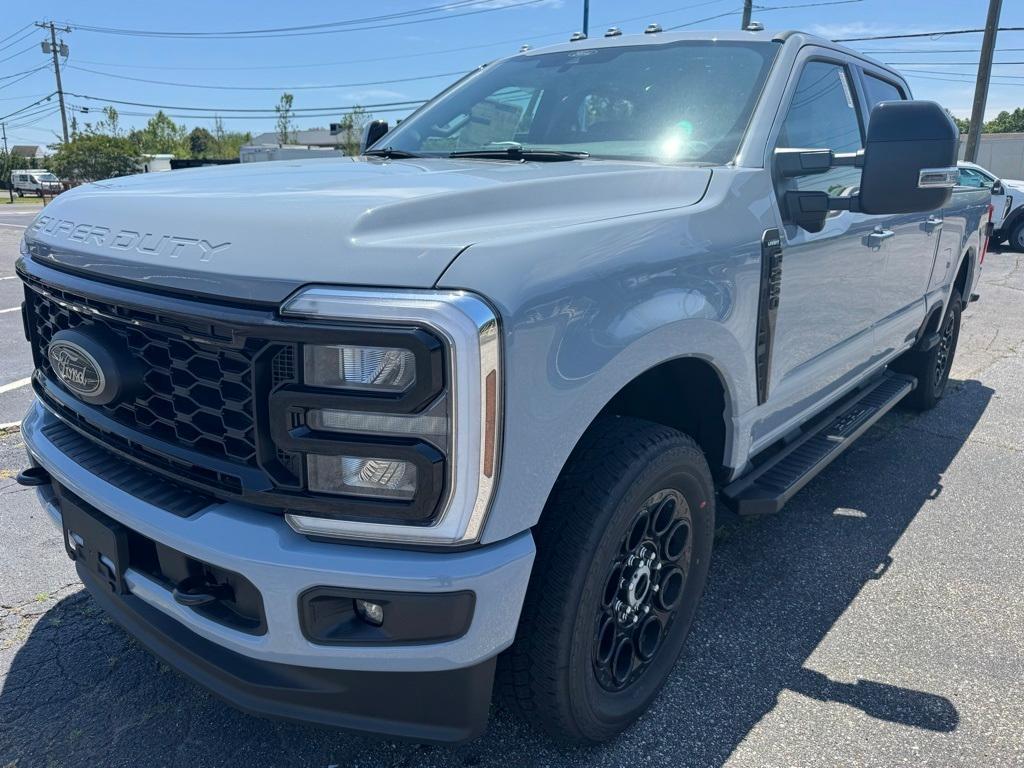 new 2025 Ford F-250 car, priced at $75,140