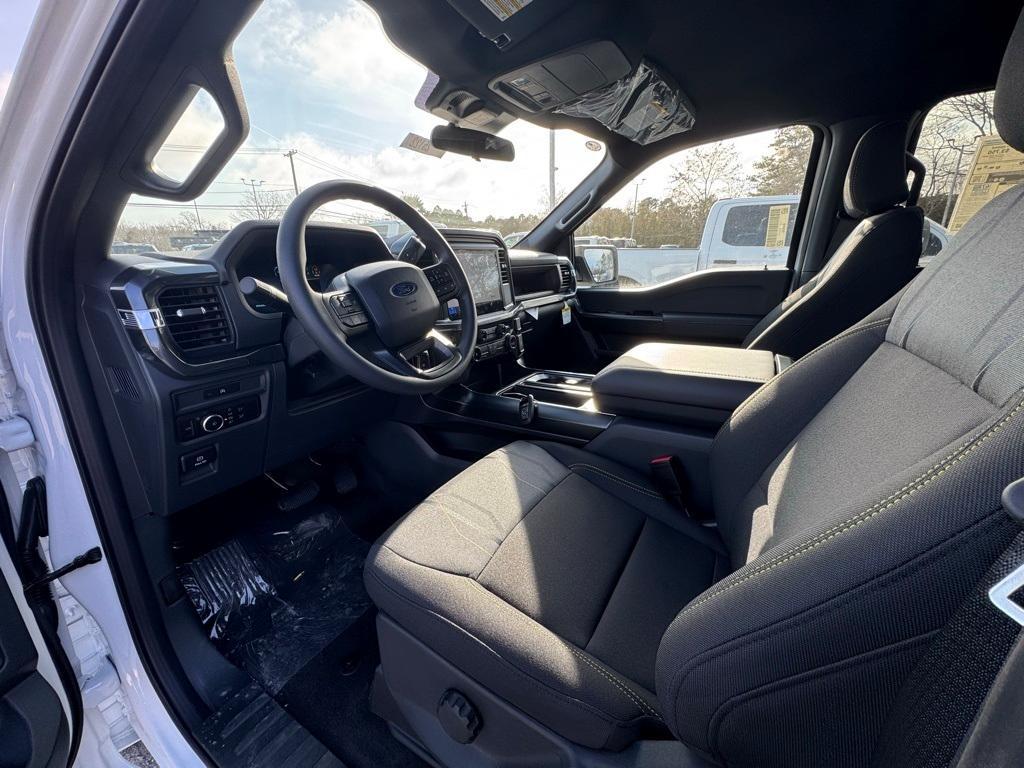 new 2025 Ford F-150 car